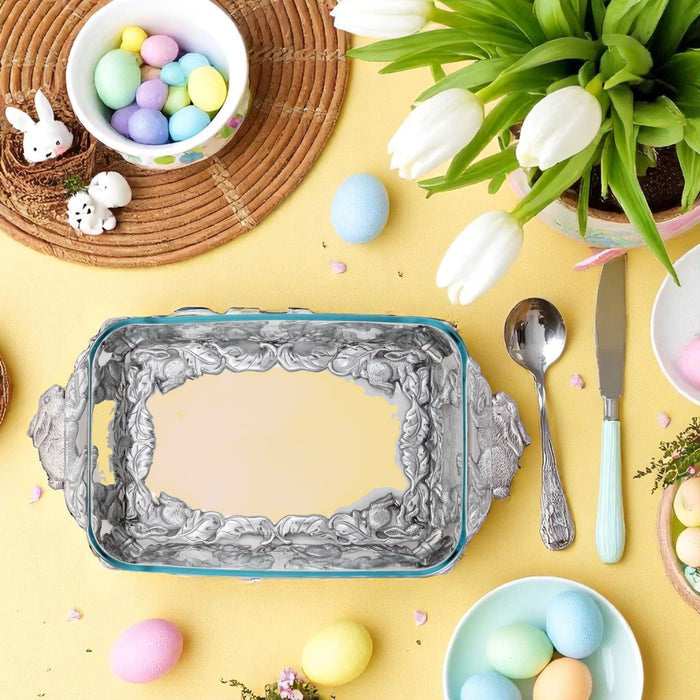 Bunny 3-Qt Casserole W/Pyrex - The Well Appointed House