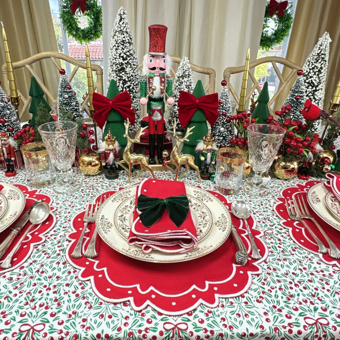 Mistletoe & Bows Tablecloth - The Well Appointed House