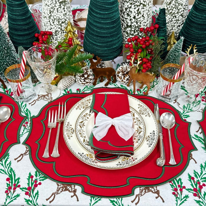 Set of 4 Red Christmas Belle Napkins - The Well Appointed House